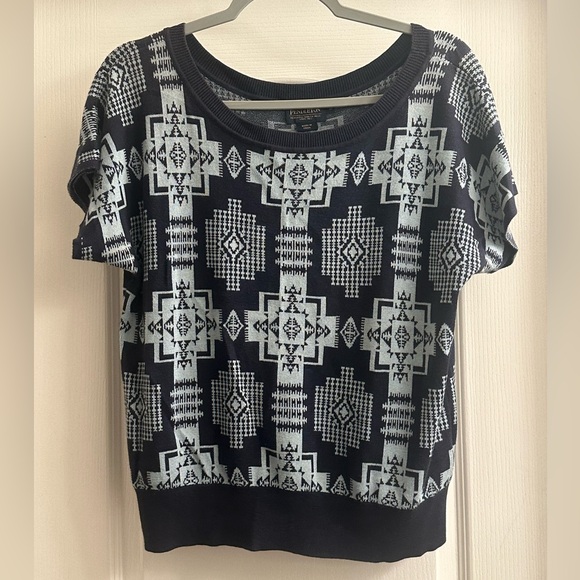 Pendleton Tops - Pendleton Geometric Pattern Navy and Light Blue Tee